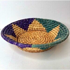 Handwoven Boho Wicker Round Basket Bowl Woven Tan Teal Purple 10 x 10” EUC